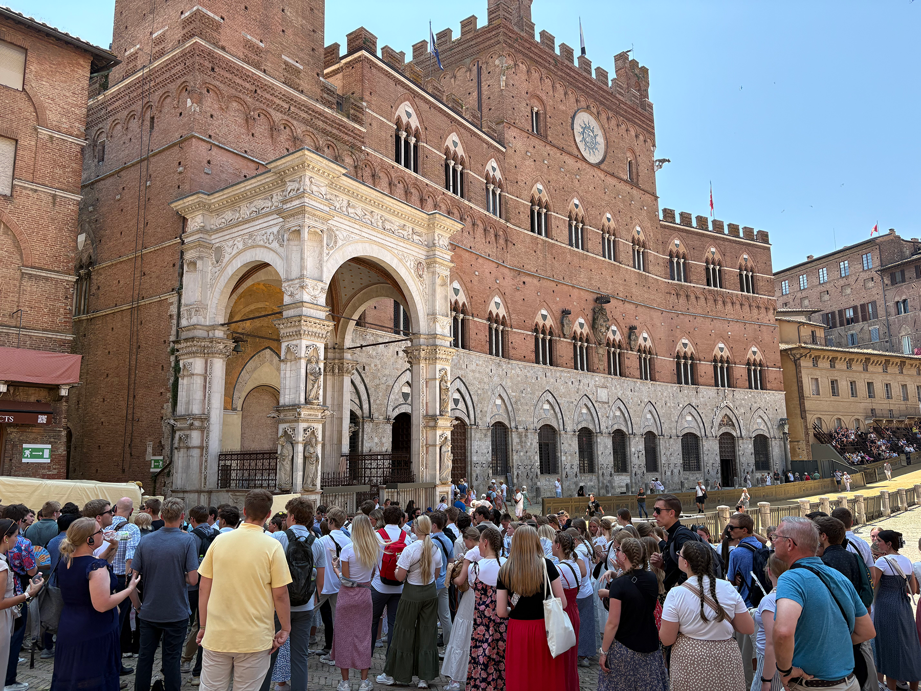 Rome-Siena-Basilica-Pilgrims