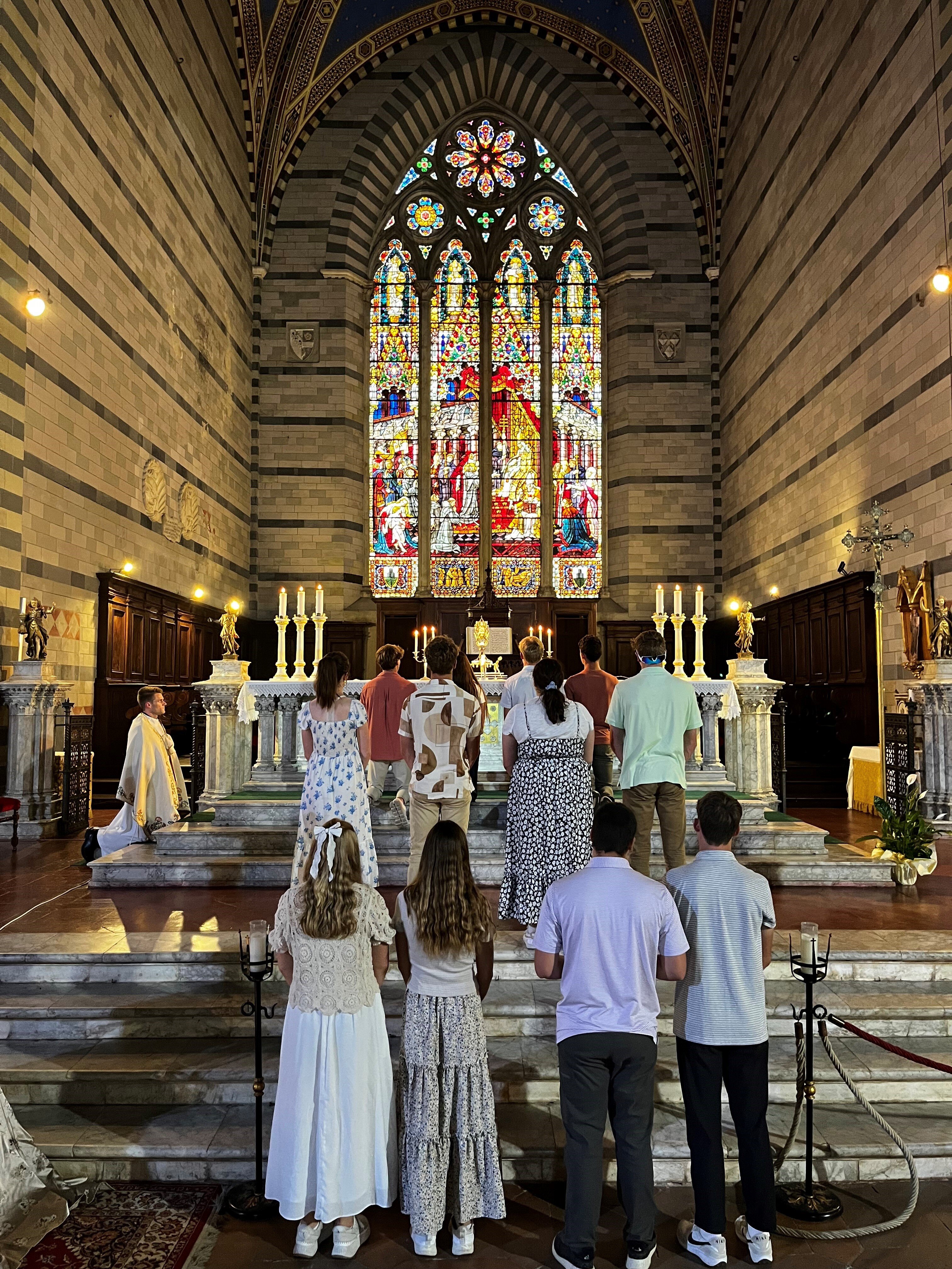 June 27, 2024: Our Day in Siena Ends with Adoration of a Eucharistic Miracle